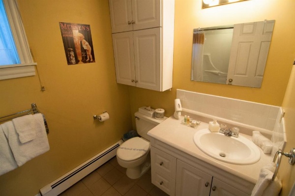 Shipwright Inn image 17