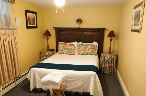 Shipwright Inn image 18