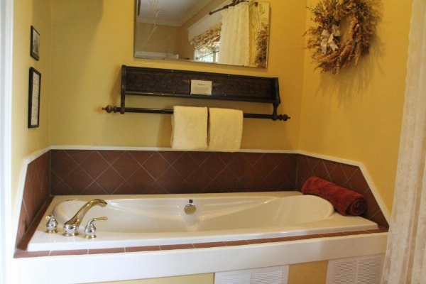 Shipwright Inn image 23