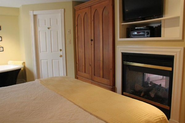 Shipwright Inn image 39
